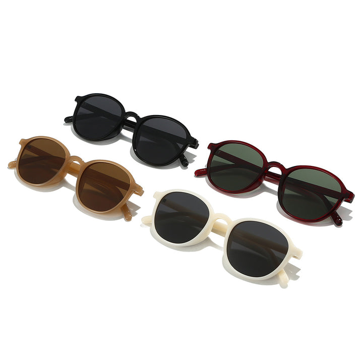 Ladies fashionable sunglasses in classic oval design Stornfield