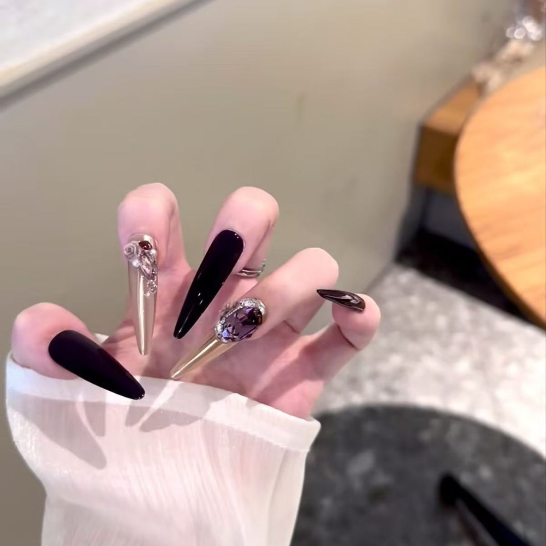 Glamorous Stiletto Nail Art Extensions