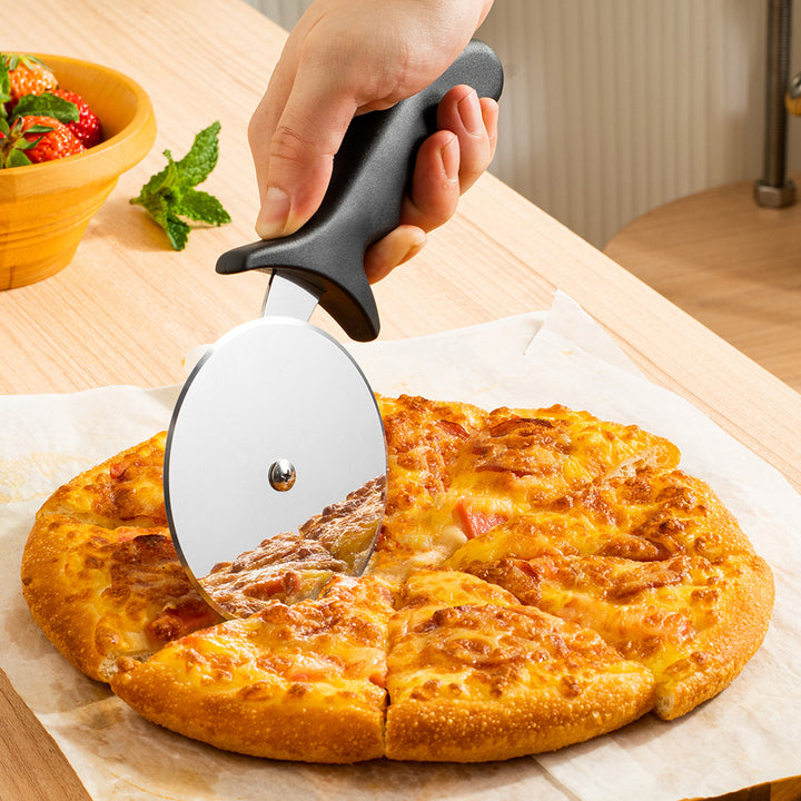 Ergonomic Pizza Cutter Made of Stainless Steel Stornfield