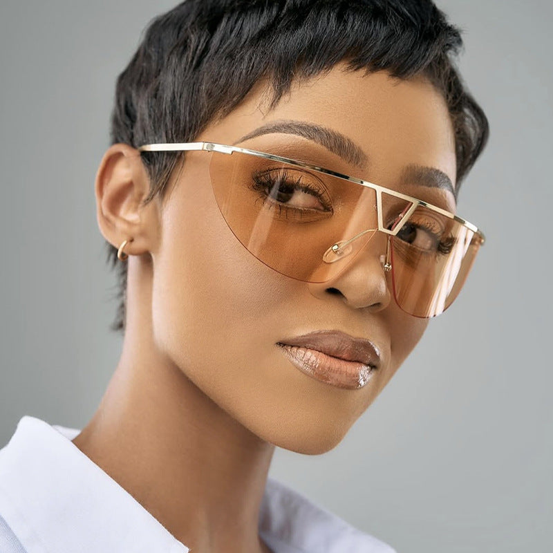 Women's futuristic sunglasses with protective metal frame Stornfield