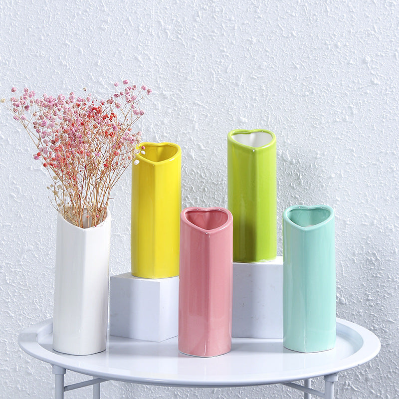 Heart-Shaped Elegant Ceramic Vase Stornfeild