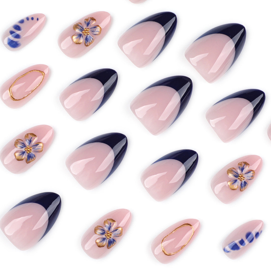 Exquisite artificial nails with elegant 3D flowers and noble accents Stornfield
