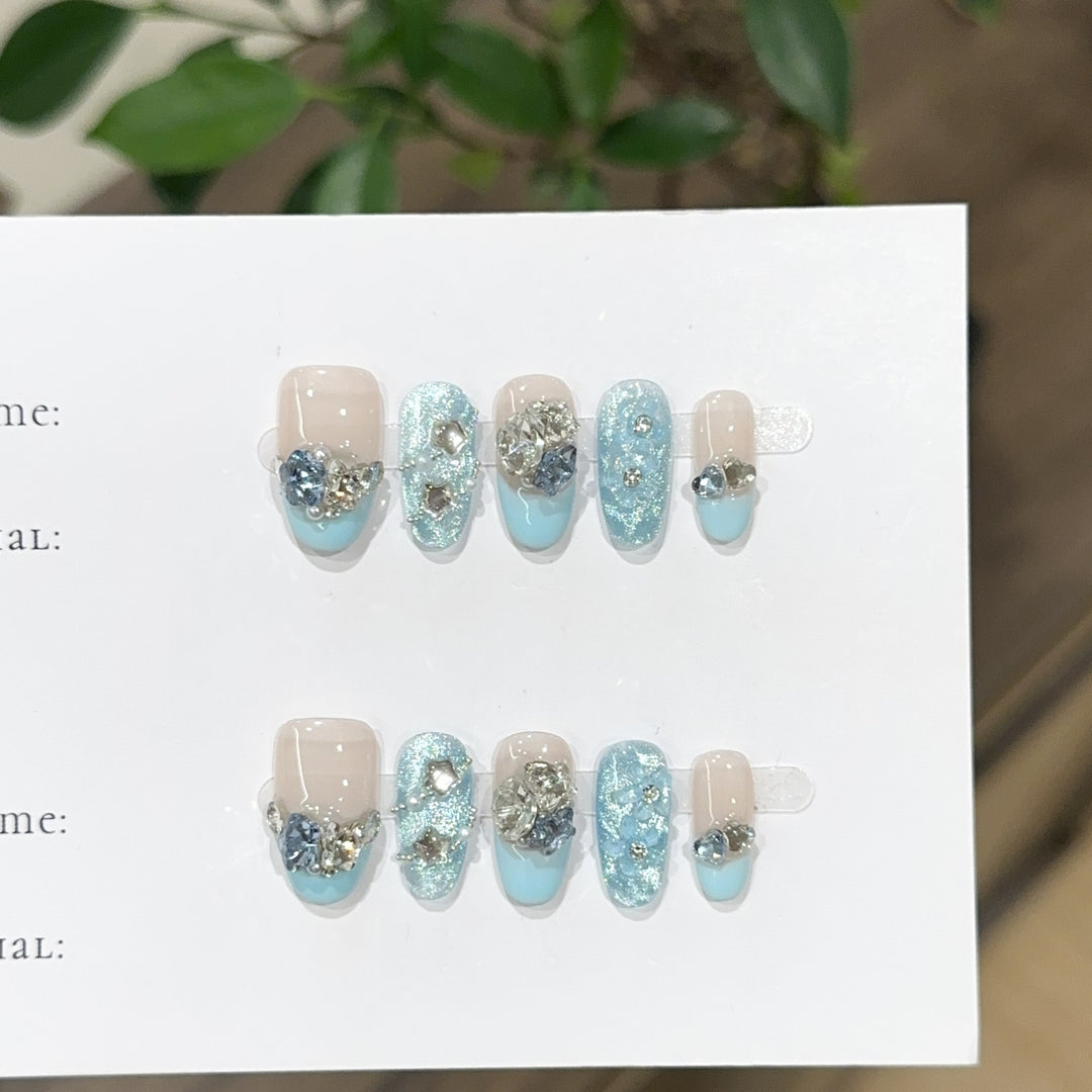 Stylish Decorative Press-On Nail Set