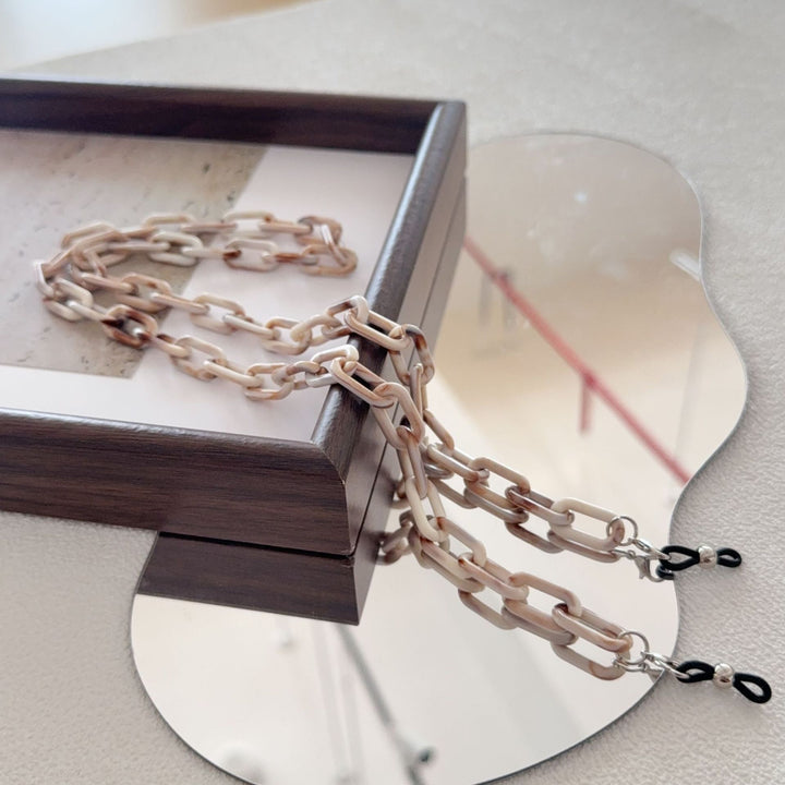 Stylish Acrylic Eyewear Chain Stornfield