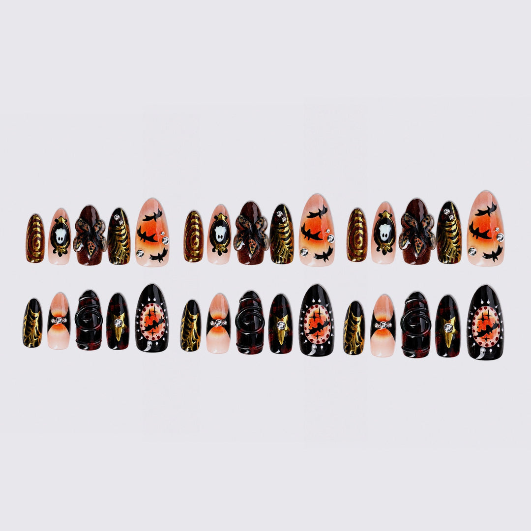 Creative nail art set with spooky Halloween motifs Stornfield
