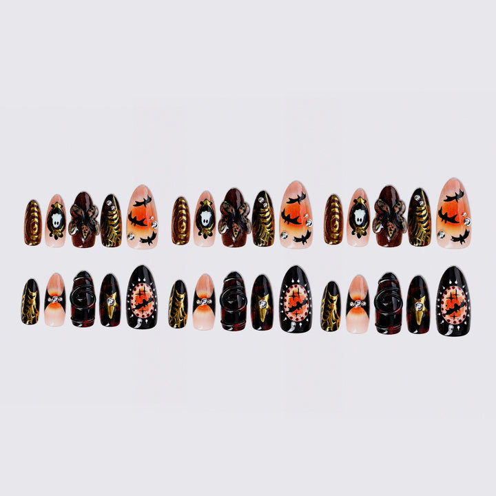 Creative nail art set with spooky Halloween motifs Stornfield