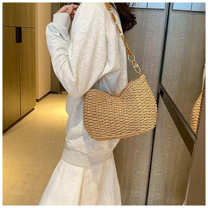 Handbag Made of Braided Natural Material Stornfield