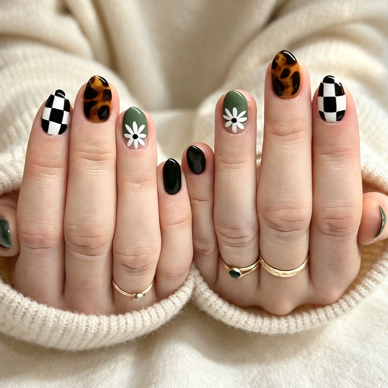 Artistic Press-On Nail Set Stornfield