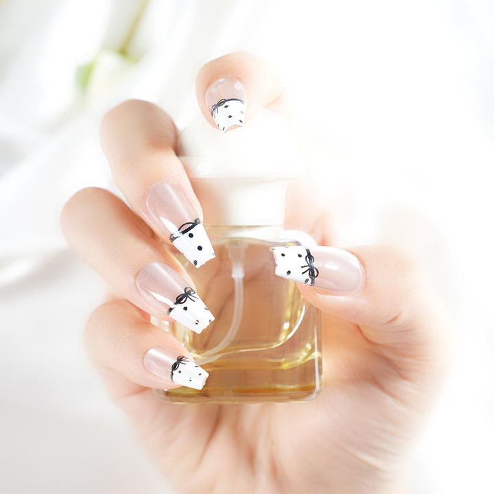 Elegant Designer Press-On Nail Set Stornfield