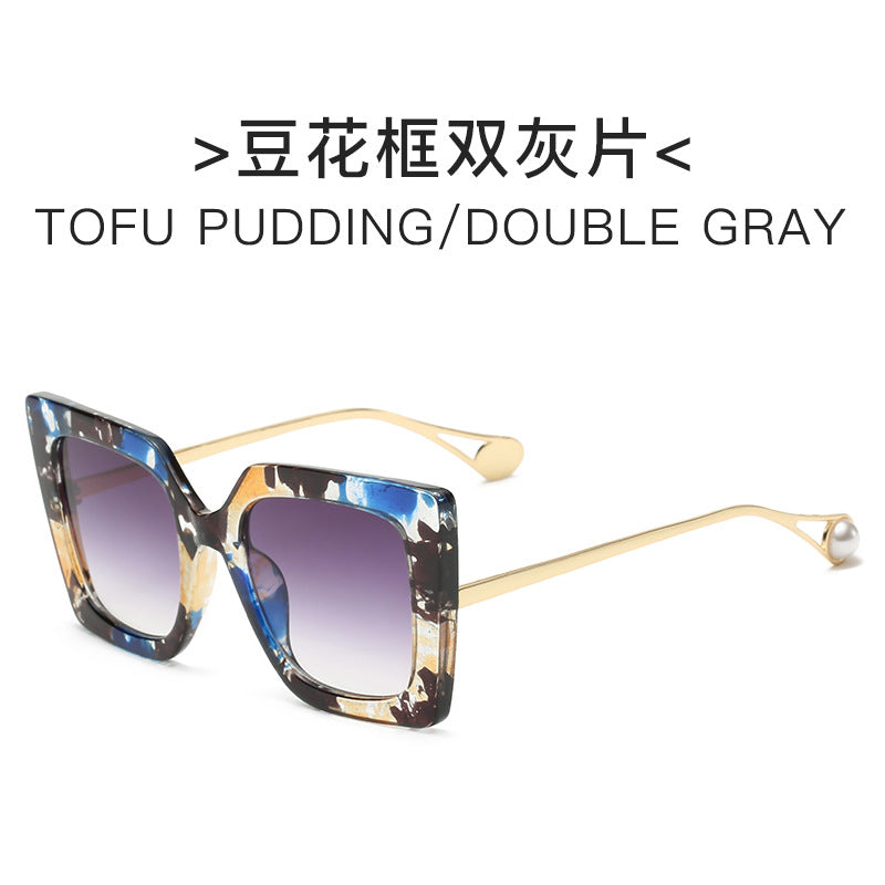 Ladies elegant sunglasses with geometric frame Stornfield