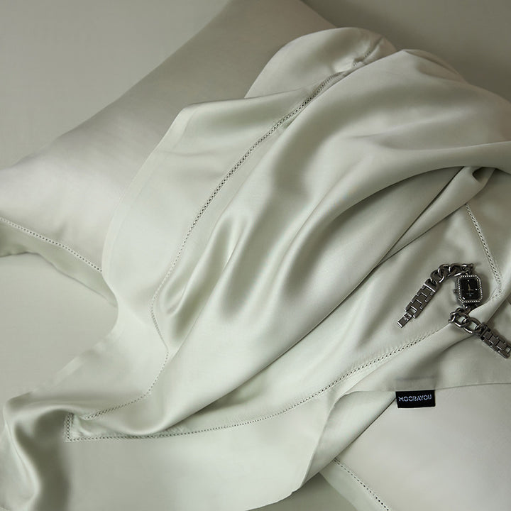 Luxurious satin bedding set with fine hemstitch decoration