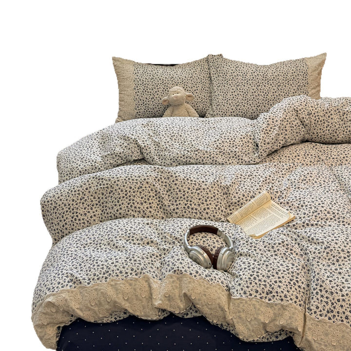 Embroidered Floral Cotton Duvet Cover and Pillowcase Set with Scalloped Lace Trim