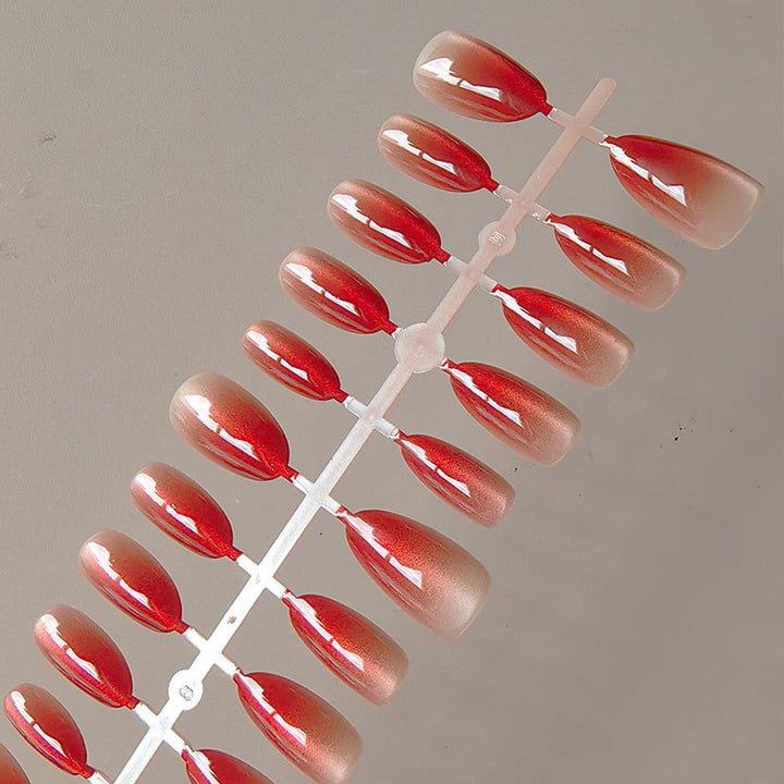 Artificial Nails in Elegant Ombre Look Stornfield