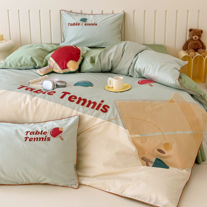 Children's bedding set in football sports design with embroidered appliqué