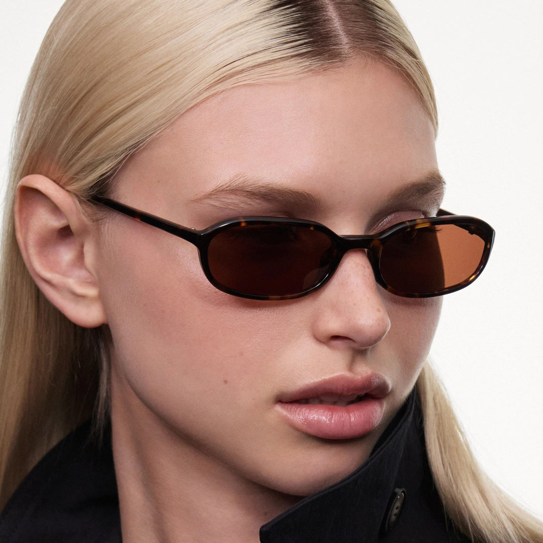 Women's reading glasses with ergonomic design and slim frame Stornfield