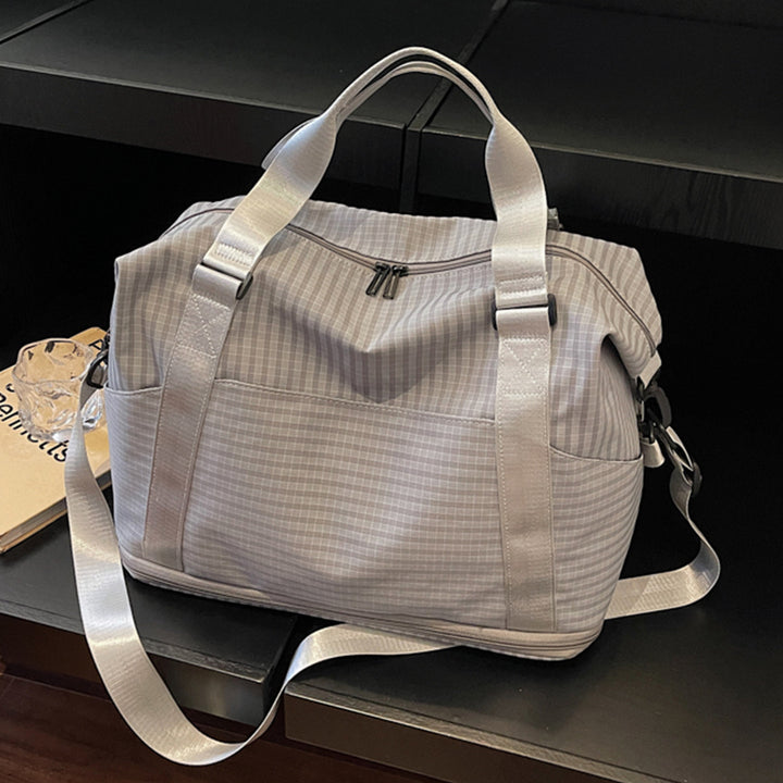 Sporty travel bag with practical storage and adjustable shoulder straps Stornfield