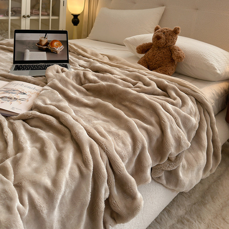 Luxurious extra soft microfiber throw blanket with high pile plush and thermal lining