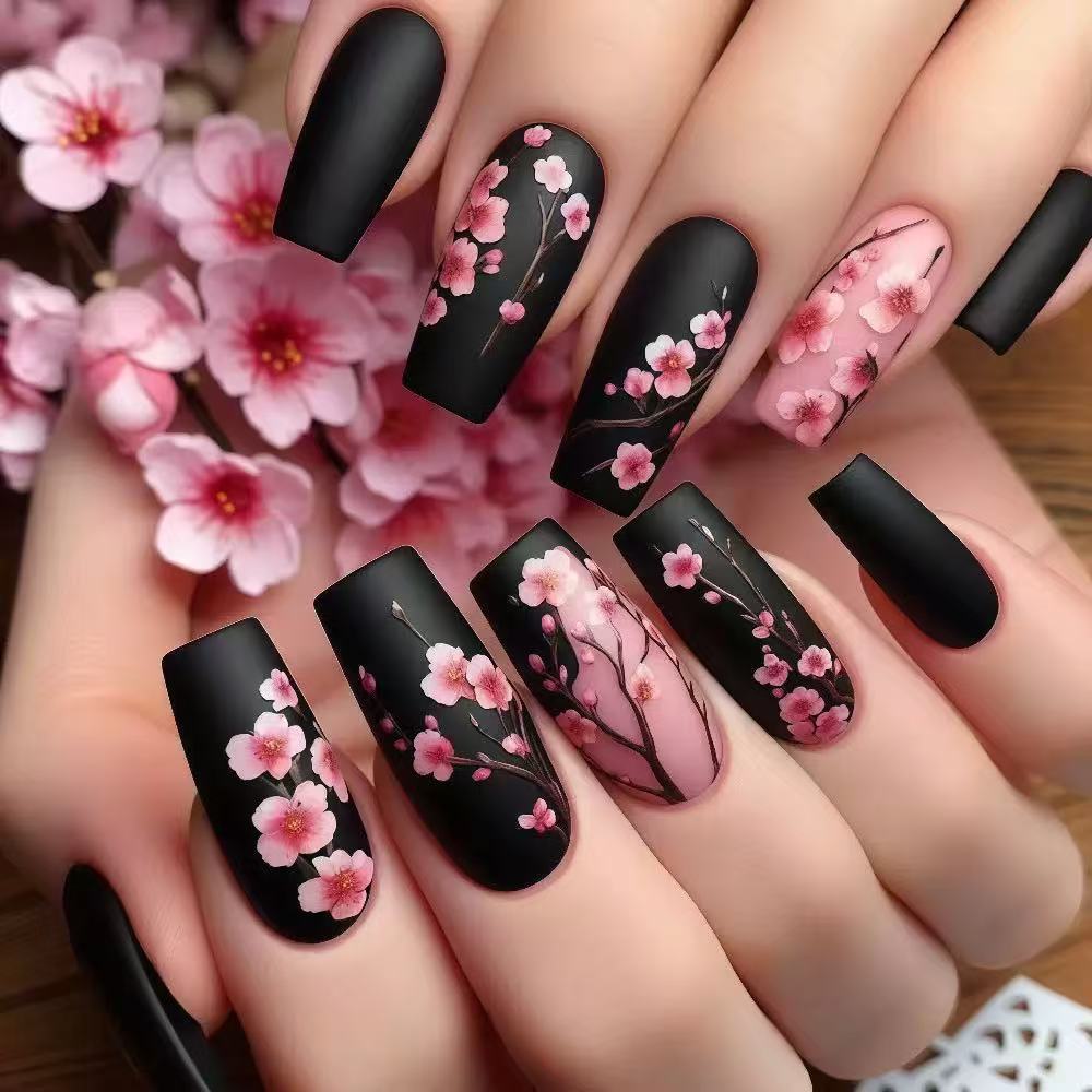 Artificial nail set with floral accents and matte finish Stornfield