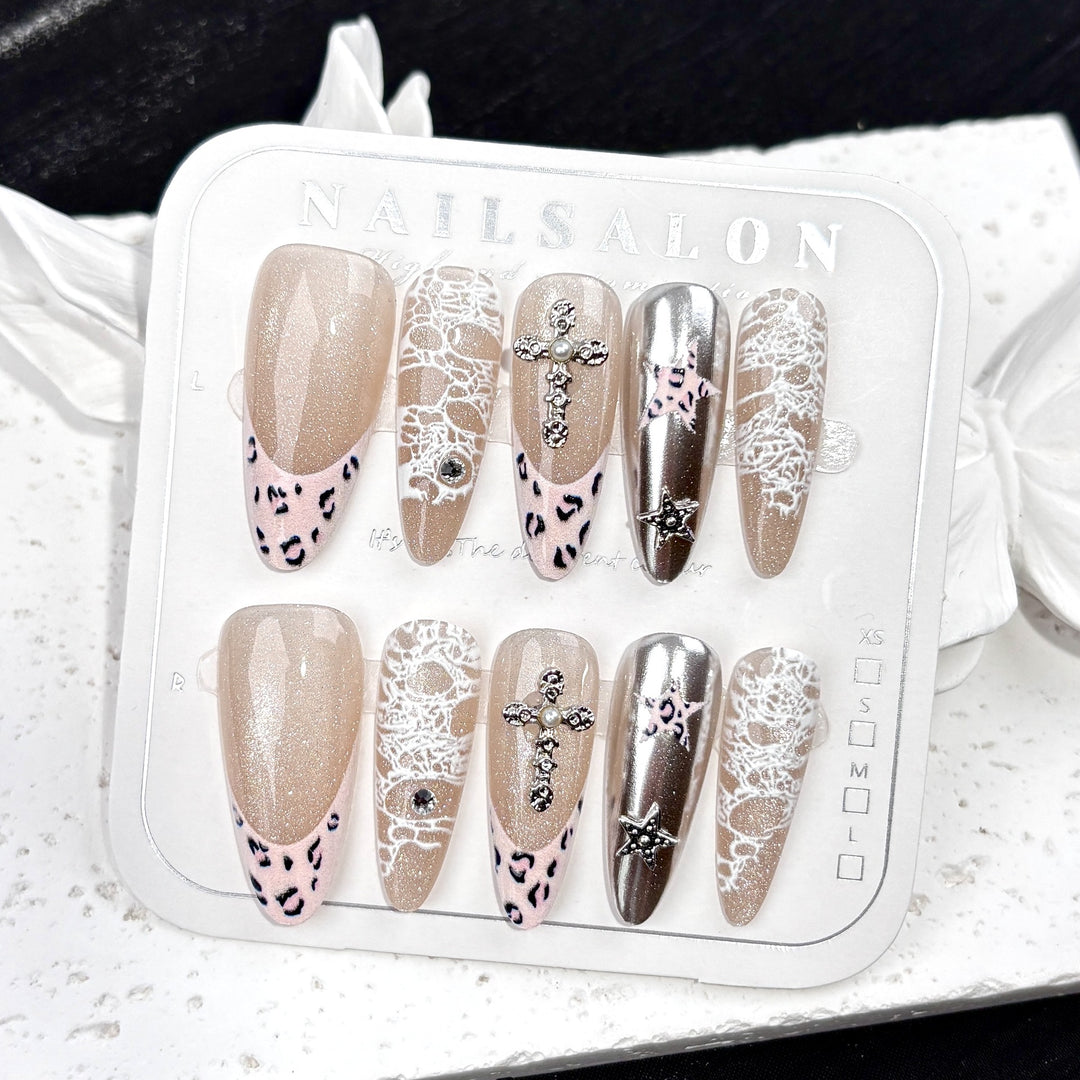Artistic Nail Art Press-On Set 1790745479