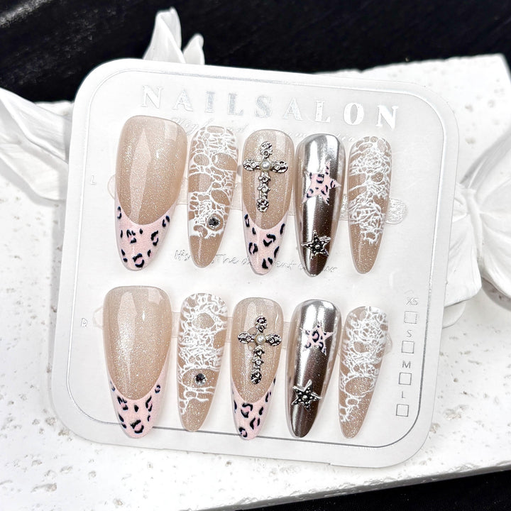 Artistic Nail Art Press-On Set 1790745479