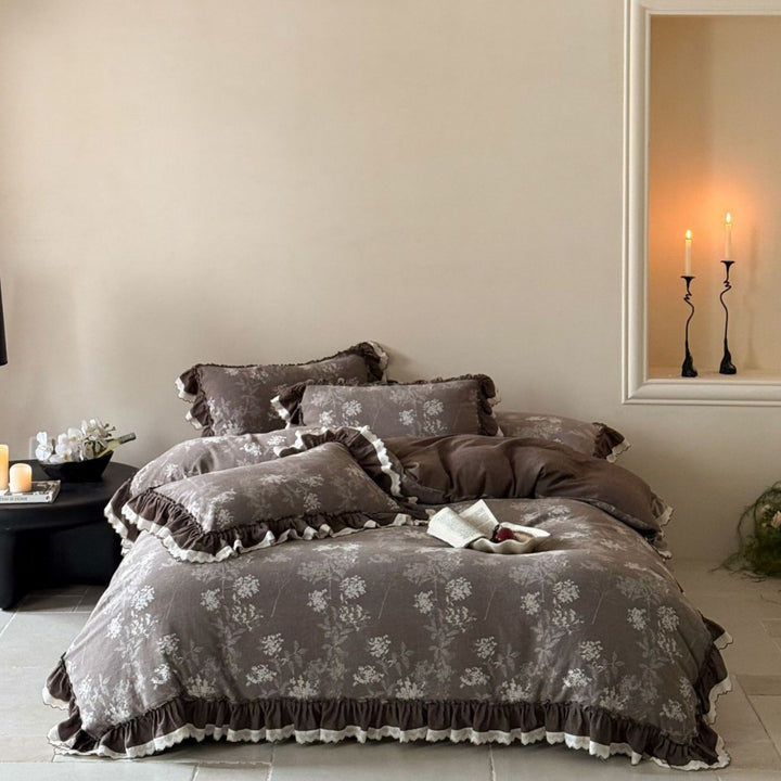 Vintage-Inspired Frilled Cotton Jacquard Duvet Cover Set with Layered Ruffle Hem and Pillow Shams