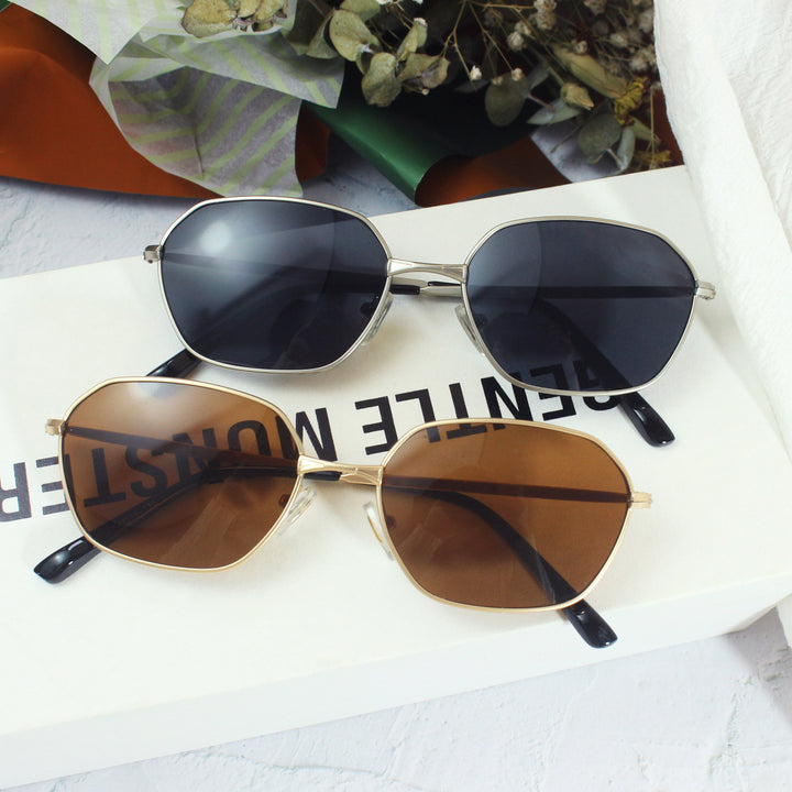 Fashionable Tortoise Sunglasses in Elegant Design Stornfield