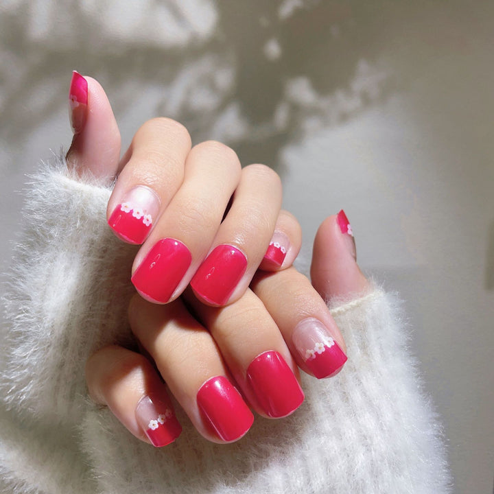 Floral Accent Press-On Nail Set
