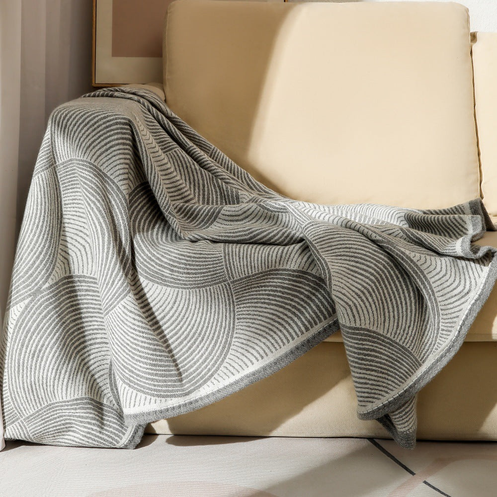 Women's exclusive and cozy knit blanket with geometric pattern Stornfield