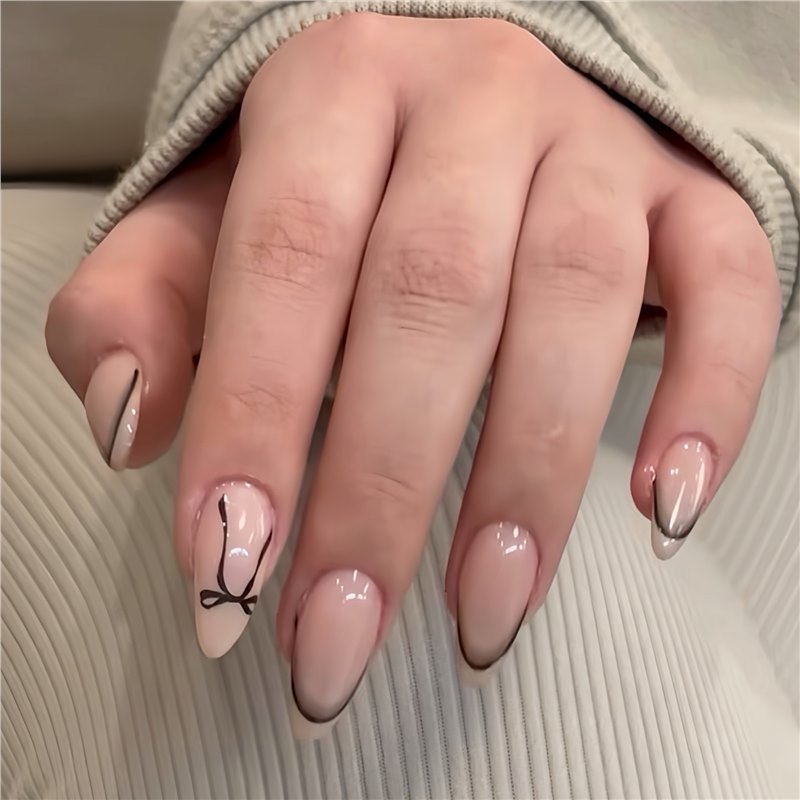 Stylish Ombre Press-On Nails Stornfield