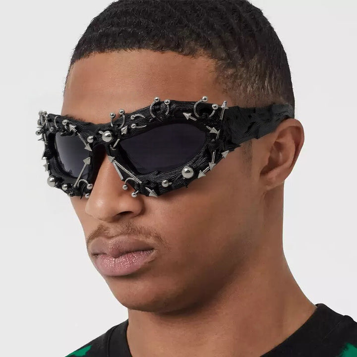 Ladies fashionable sports sunglasses with pointed details Stornfield