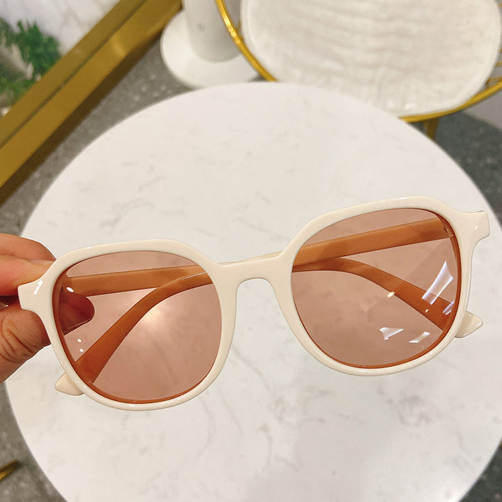 Fashionable Oversized Sunglasses with Square Frame Stornfield