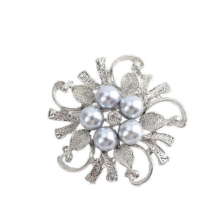 Glamorous brooch with pearl set Stornfield