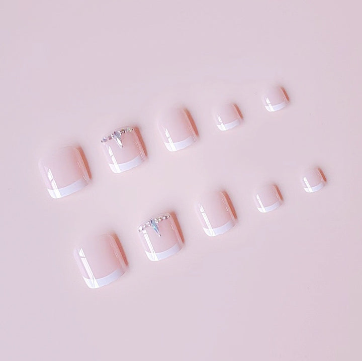 Nail art set with elegant rhinestone details Stornfield