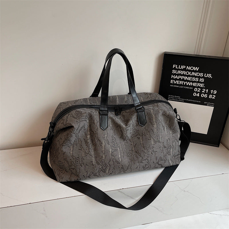 Sporty travel bag with innovative design Stornfield