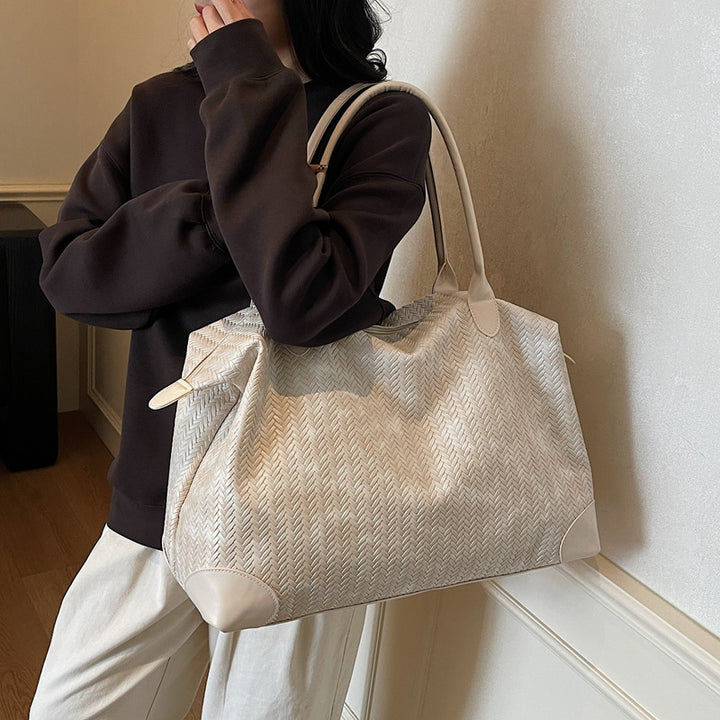 Elegant Tote Bag Made of Woven Synthetic Leather Stornfield
