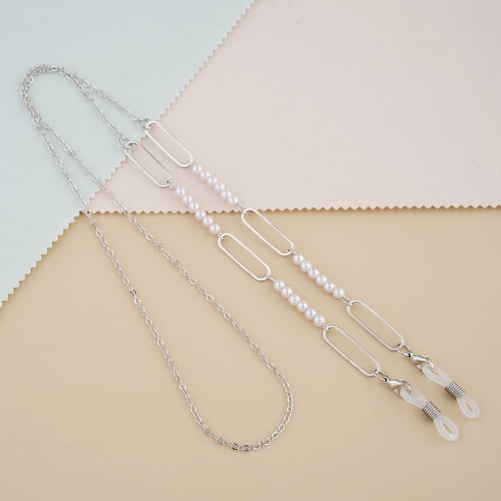 Elegant Pearl and Link Eyewear Chain Stornfield