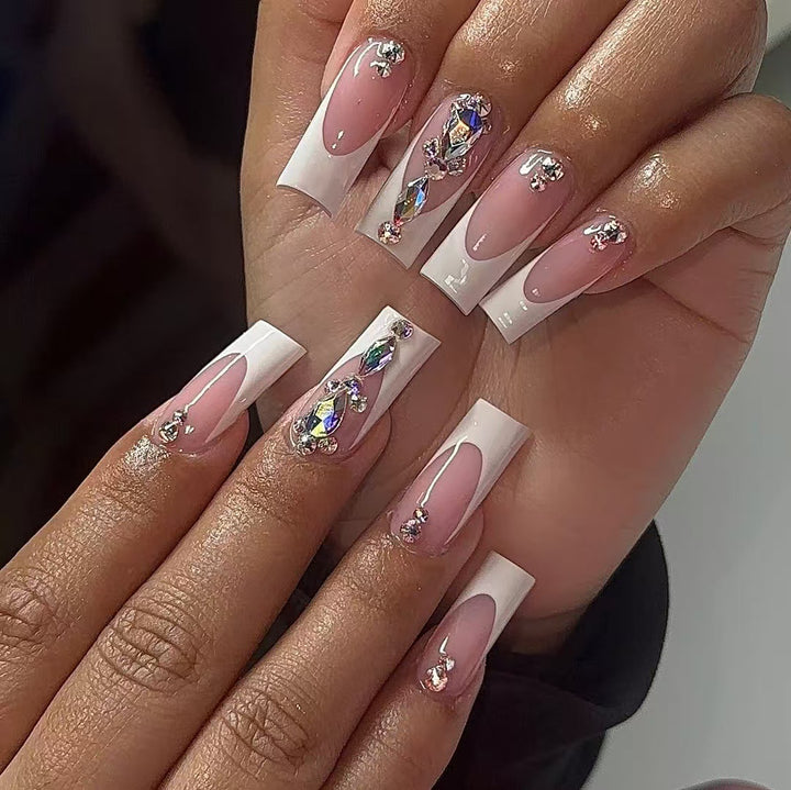 Glamorous Art Nails Stornfield