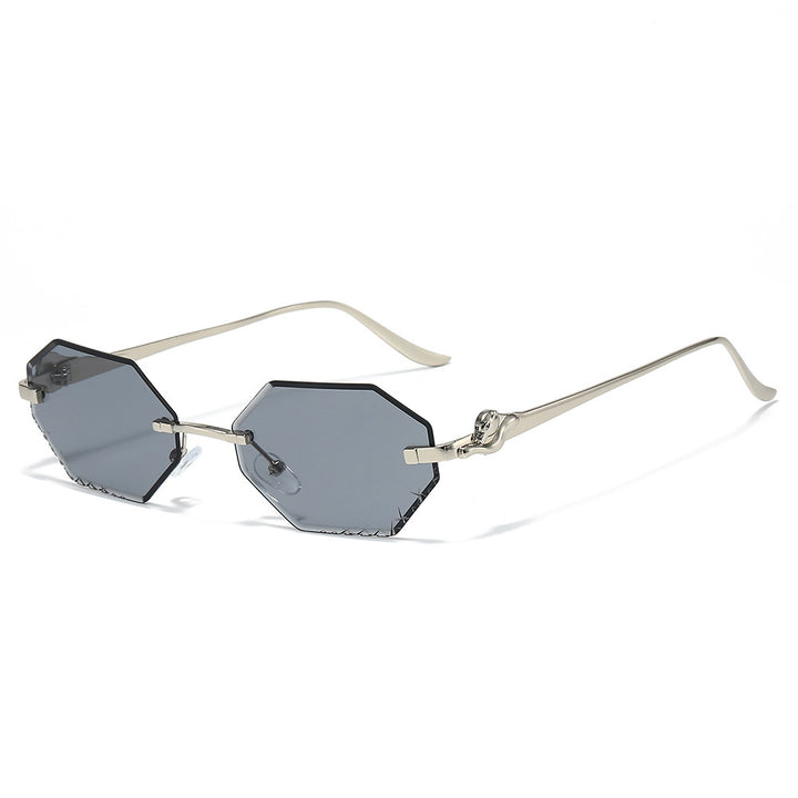 Fashion-Forward Angular Sunglasses Stornfield