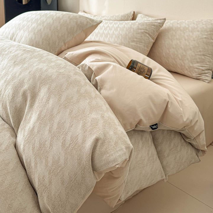 Reversible Printed Duvet Cover Set with Sateen-Feel Pillowcases