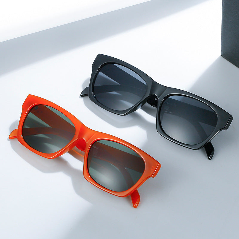 Retro-Inspired Chunky Sunglasses Stornfield