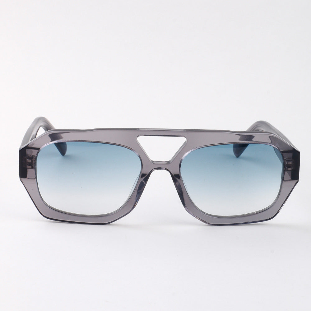 Women's trendy sunglasses in modern frame design Stornfield