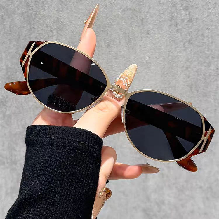 Fashionable Turtle Sunglasses Stornfield