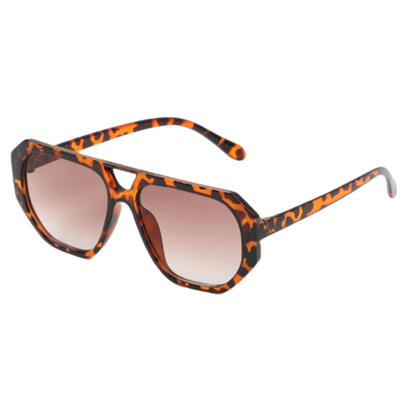 Women's eye-catching oversized sunglasses with unique frame Stornfield