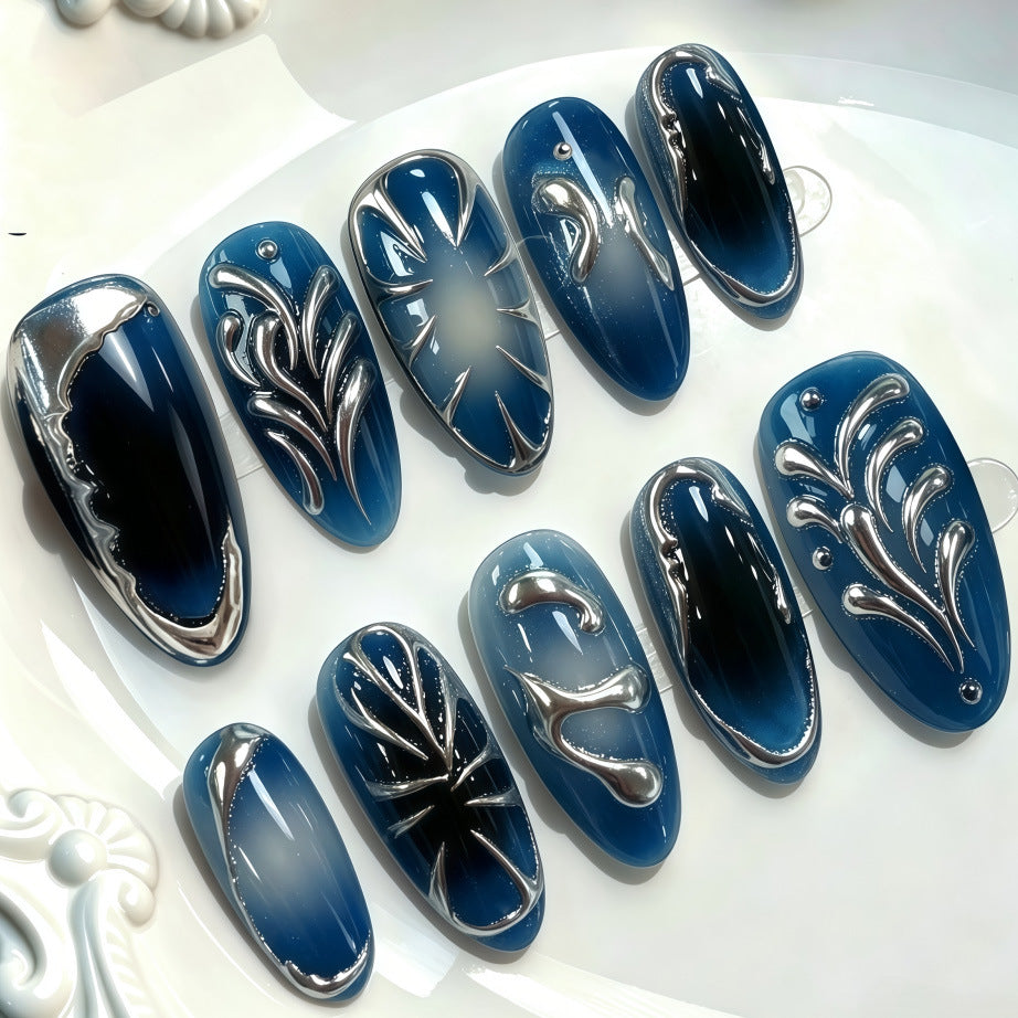 Artificial nails in the elegant leaf design Stornfield
