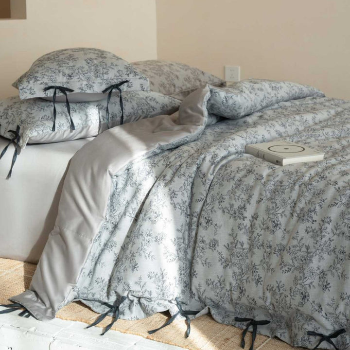 Botanical Tie-Detail Cotton Duvet Cover Set with Bow-Tied Hem & Reversible Shams