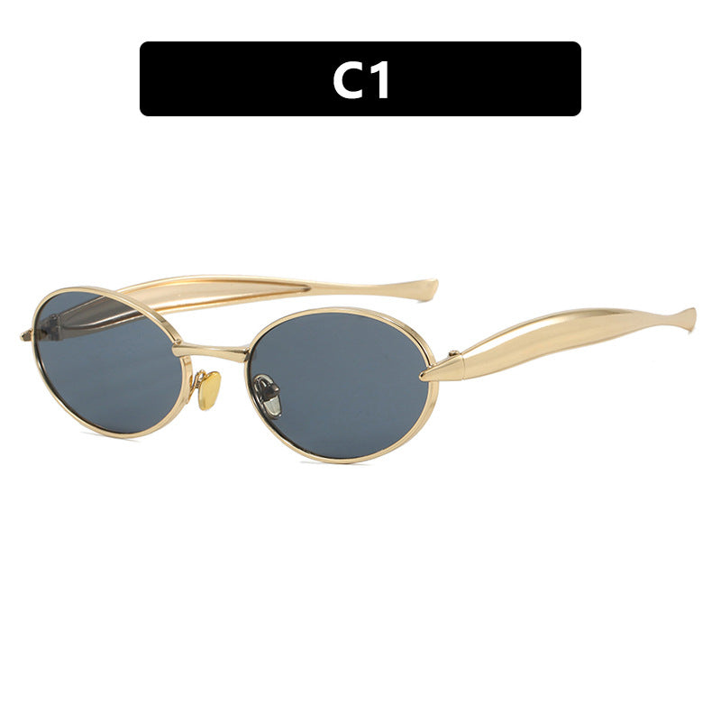 Women's fashionable sunglasses with oval frame and sparkling details Stornfield