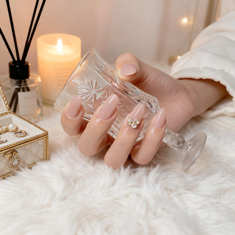 Artificial nail set with elegant pearl design and high-gloss surface Stornfield