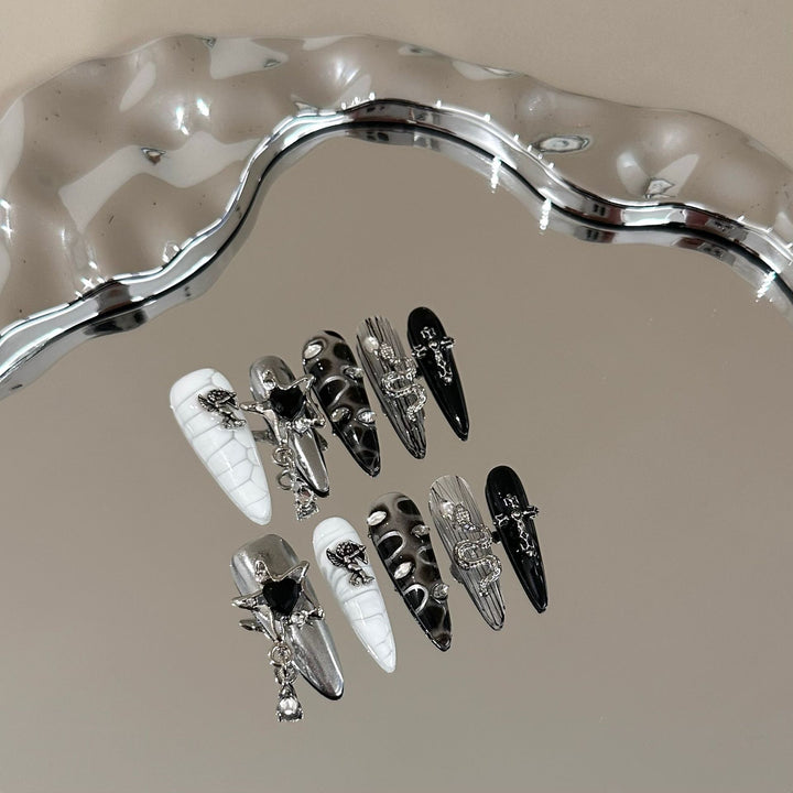 Creative Gothic-Themed Press-On Nails