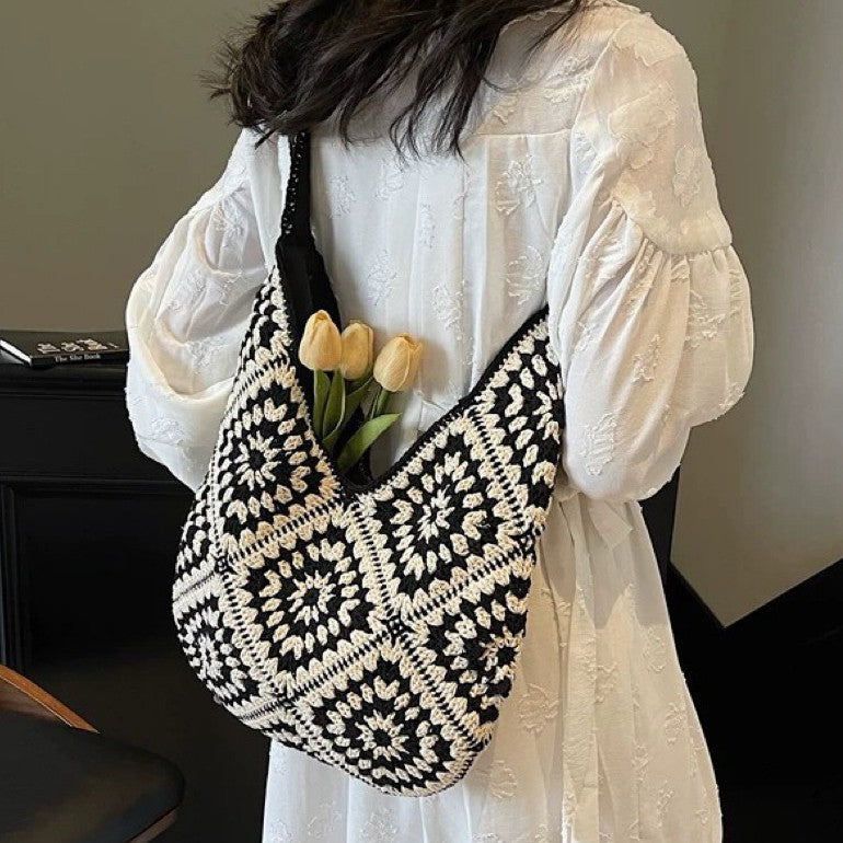 Hand-knotted shoulder bag with unique floral pattern Stornfield