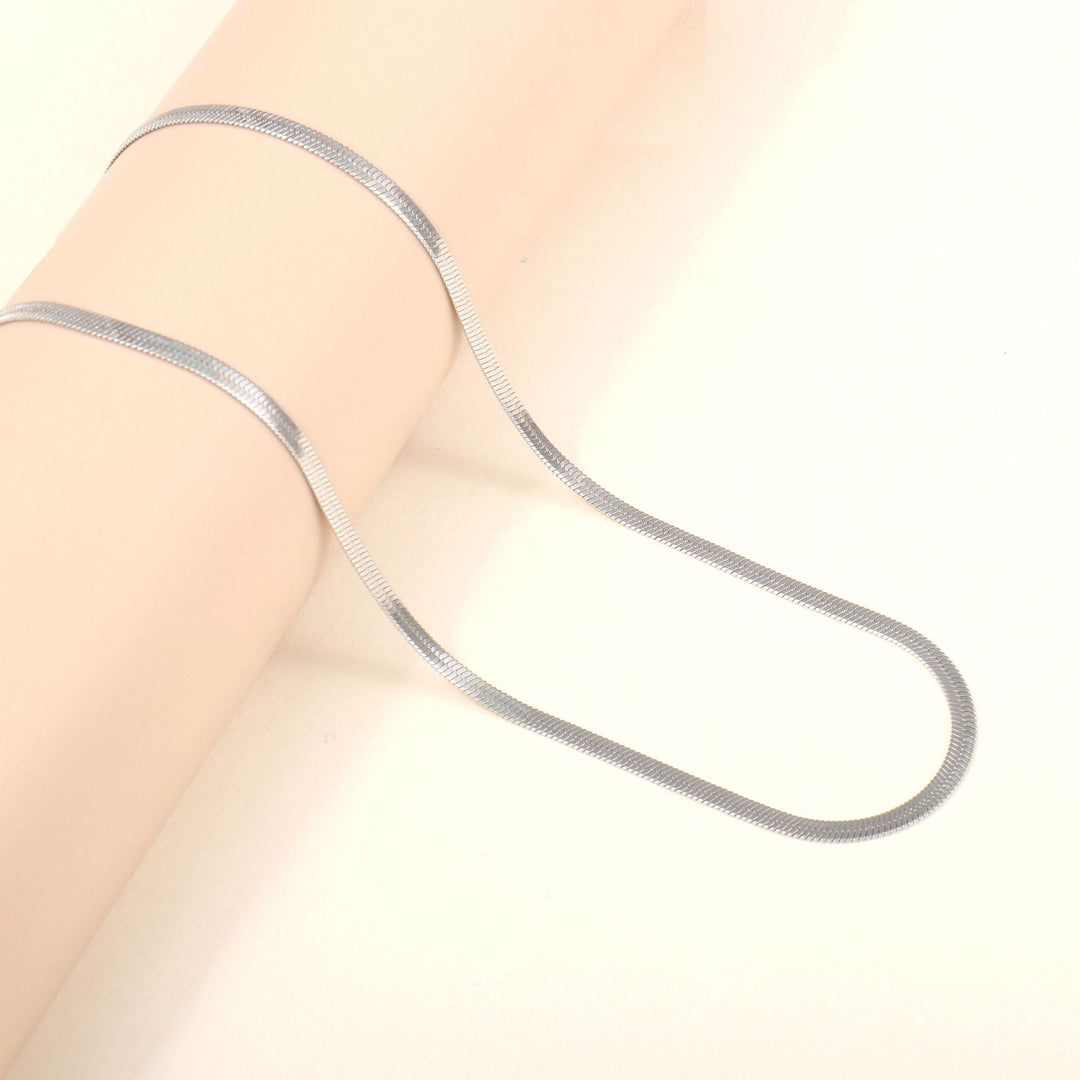 Sleek Slim Silver Chain Necklace Stornfield